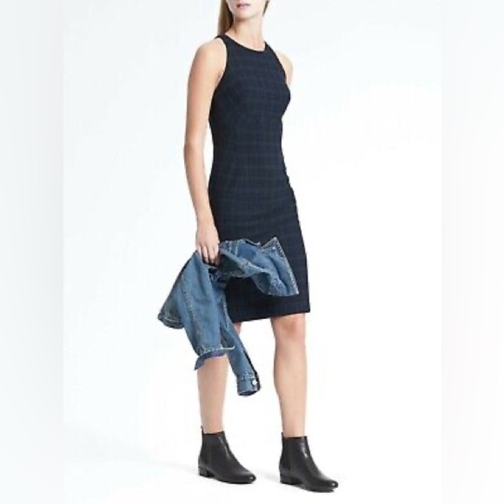 Banana Republic Size 2 Black Watch Plaid Tartan Dress